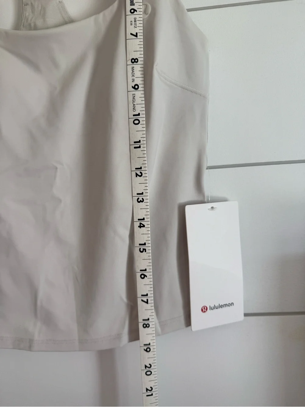 Lululemon Lightweight Tennis Tank - Size 4 in Bone Color